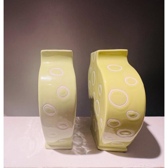 Modern Abstract Lime Green Vases (Set of 2) – Retro Minimalist Home Decor - Picture 4 of 9